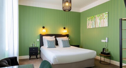 Best Western Hotel Brittany Room Type - 1 Queen Bed, Superior Room, Courtyard View