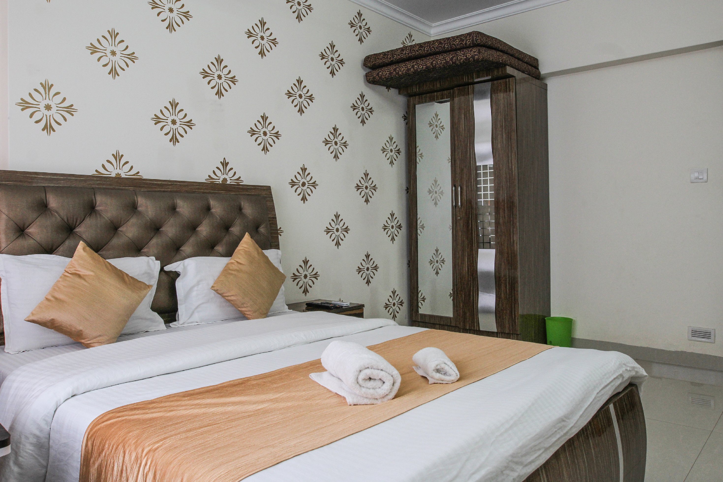 Executive Anmol - service apartment - Tap to explore photos