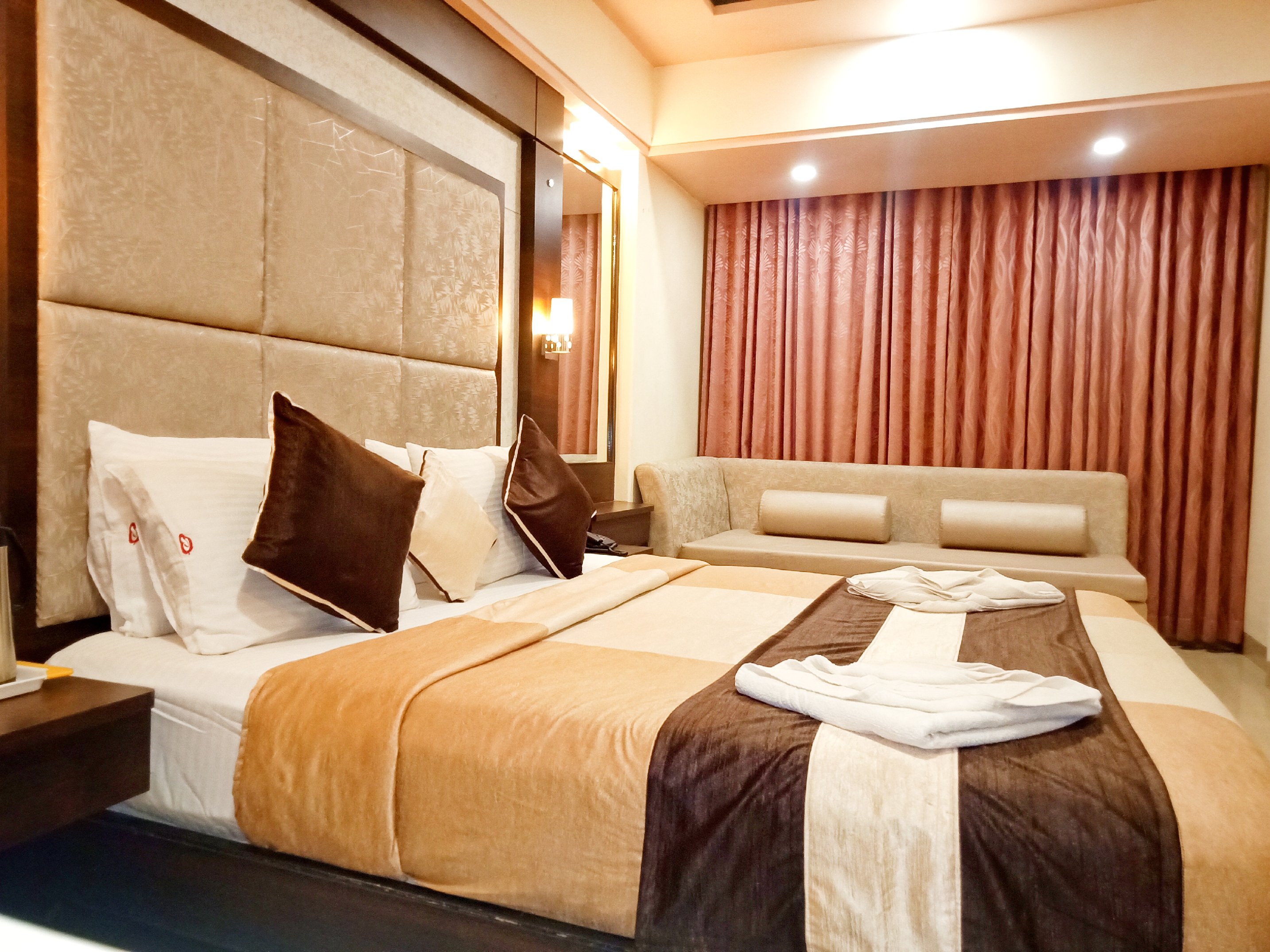 HOTEL POONAM Room Type - ROYAL FAMILY  ROOM AC