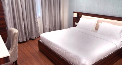 Sai Maa Hotel Room Type - Deluxe Suite