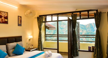 Zostel Homes Mashobra (Shimla) Room Type - Deluxe Double Room with balcony