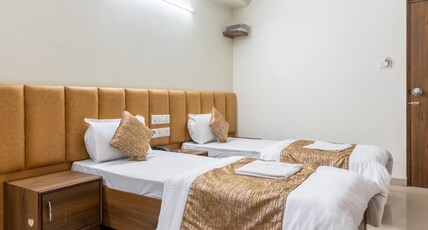 Hotel Sanmati Room Type - Deluxe AC Room