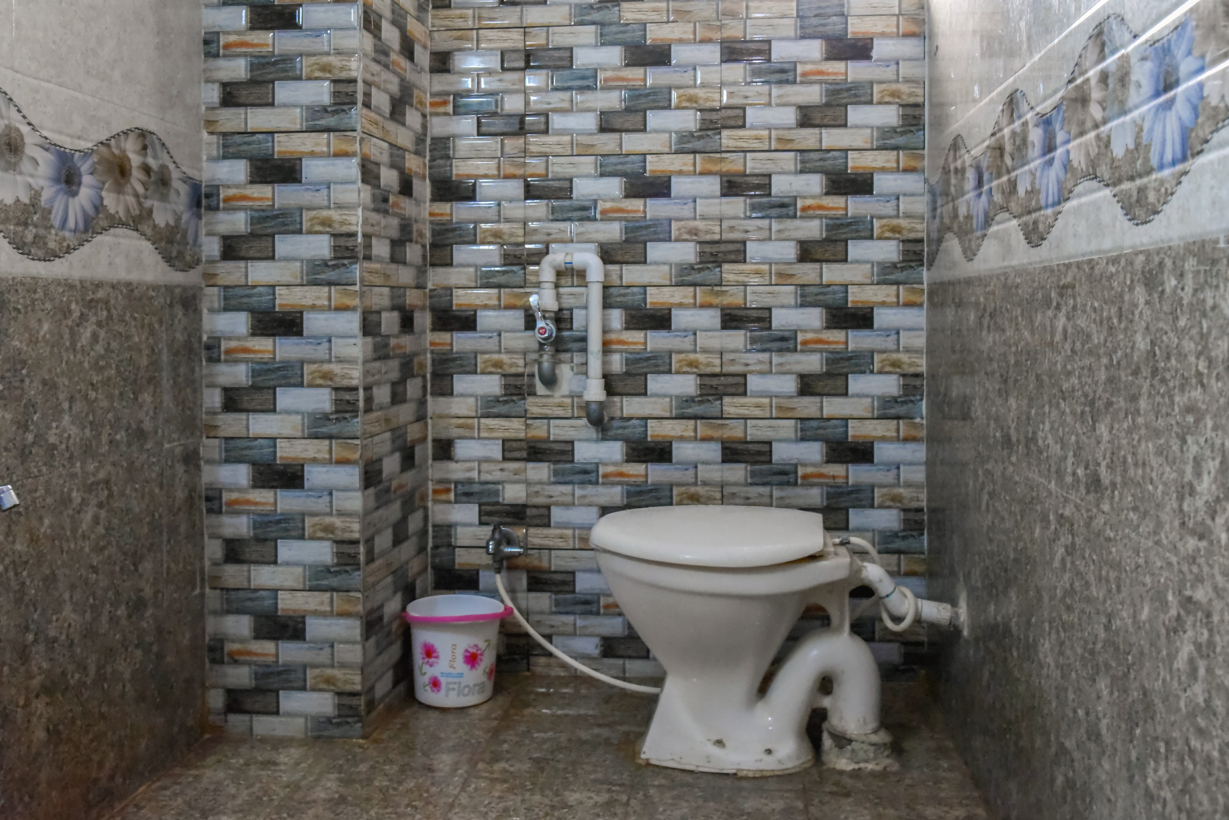 Hotel Samrat International - Tap to explore photos