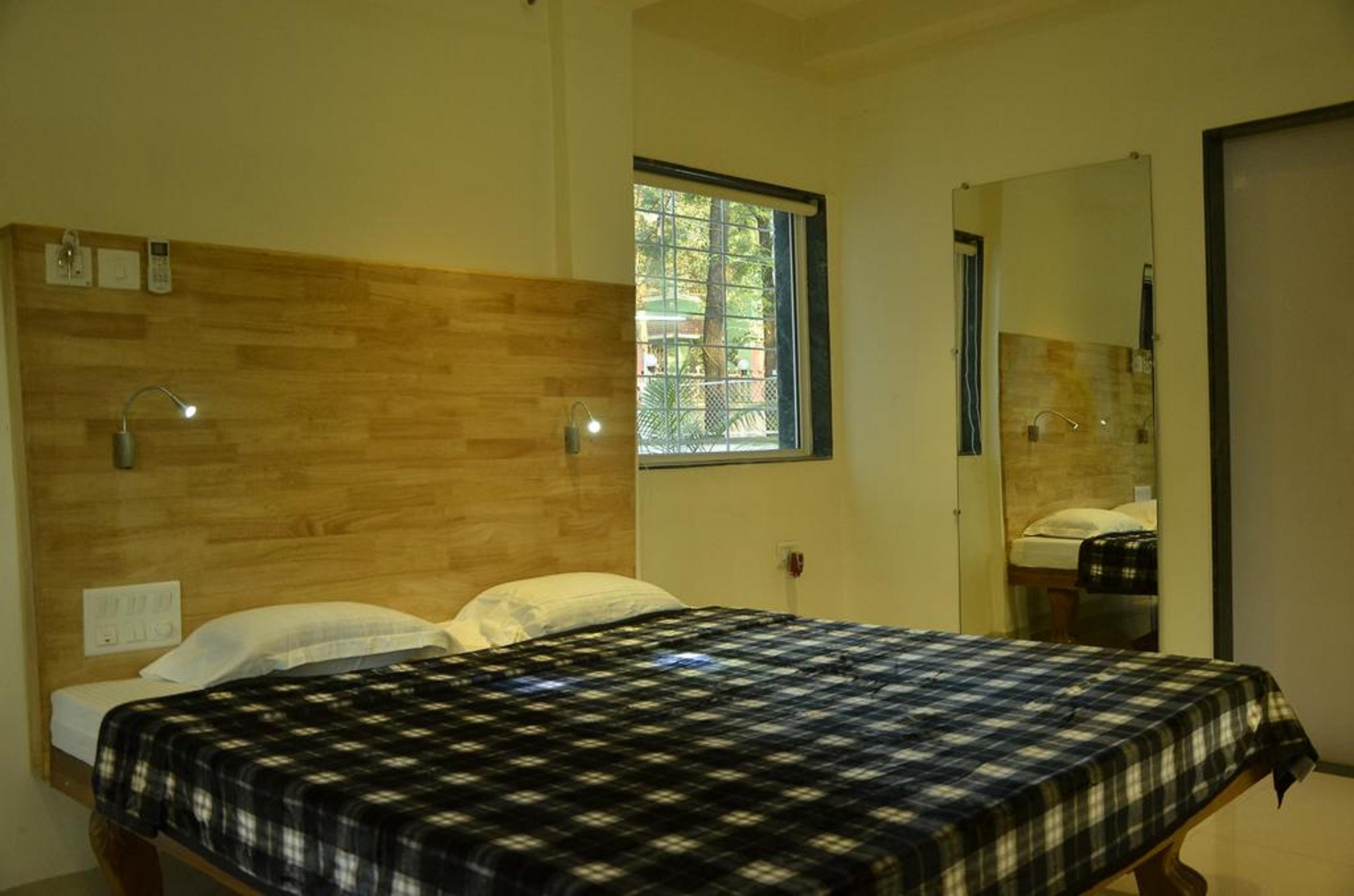 Yash Villa | Rooms & Caretaker - Tap to explore photos
