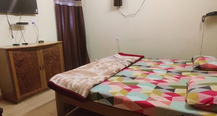 Hotel Swagat Room Type - Deluxe Room (A.C)