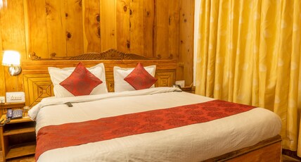 Holiday Home International Room Type - Premium Room