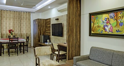 Hotel Highway King Behror Room Type - King Suite Room