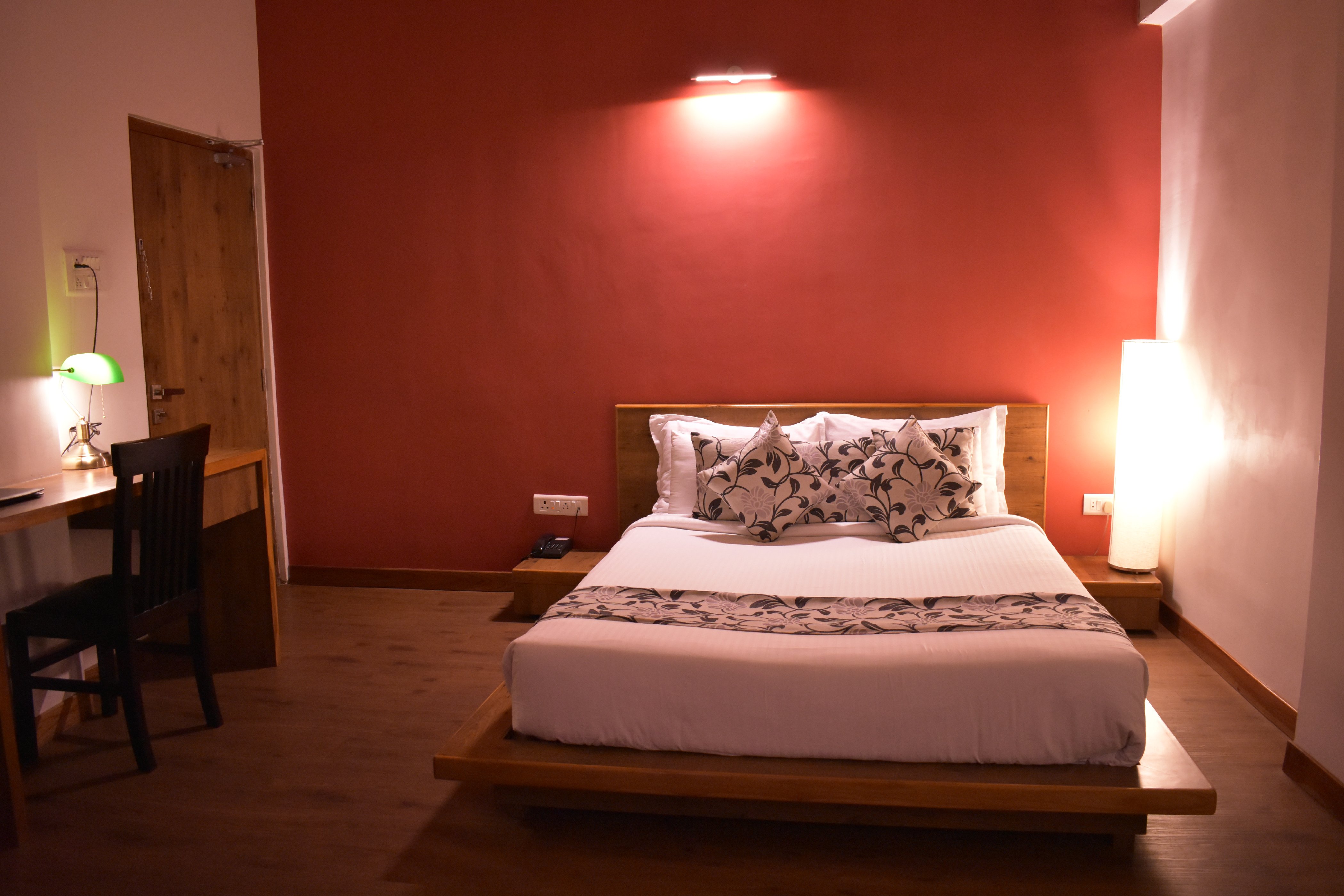 Kaizun Bed and Breakfast | Room & Wi-Fi - Tap to explore photos