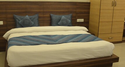 Hotel Bandhan Room Type - Deluxe Room