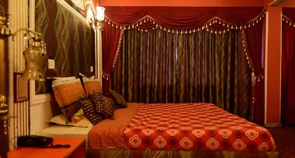 Hotel Shahenshah Palace Room Type - Premier Room Lake Facing