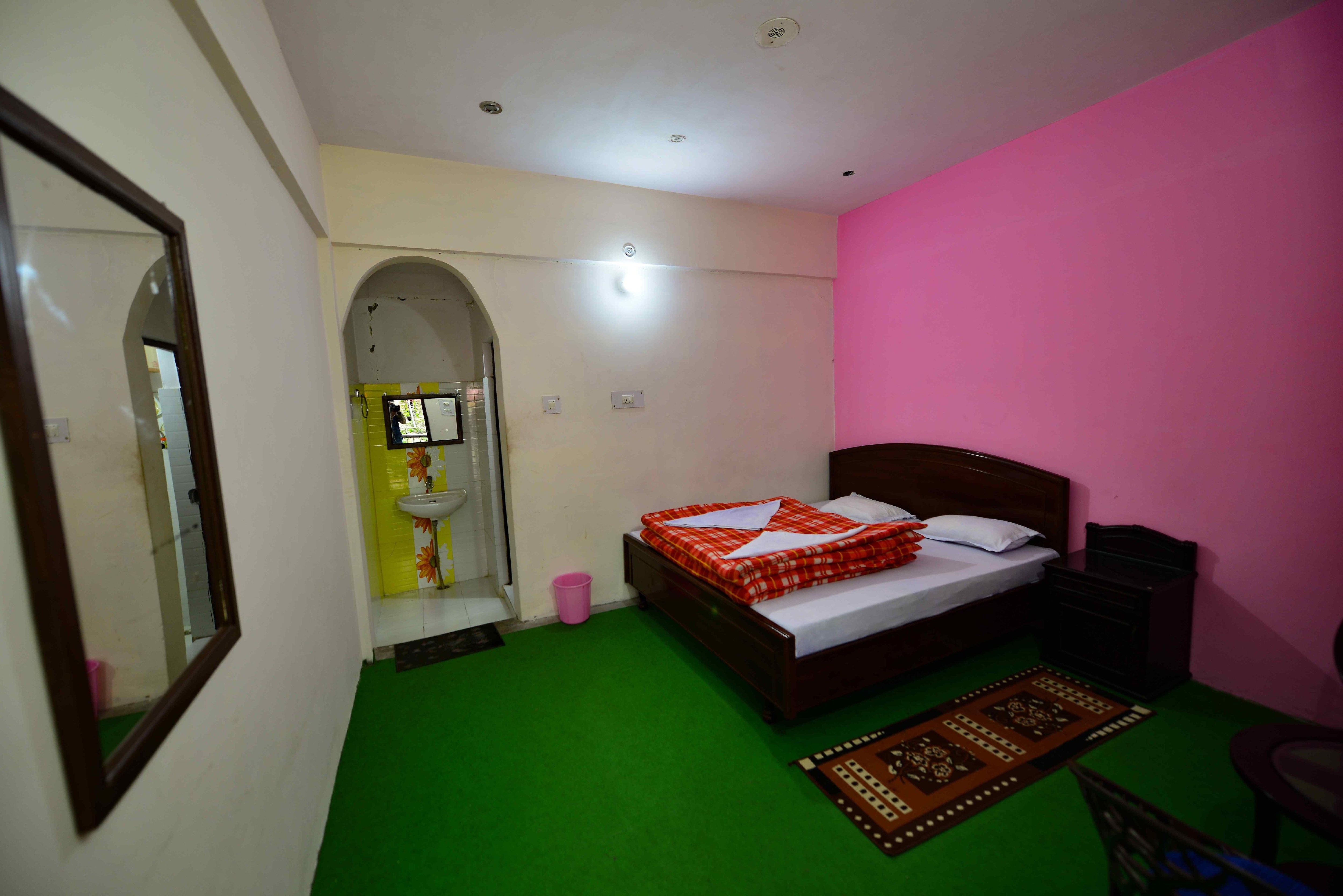 Hotel Kuber Annex - Tap to explore photos