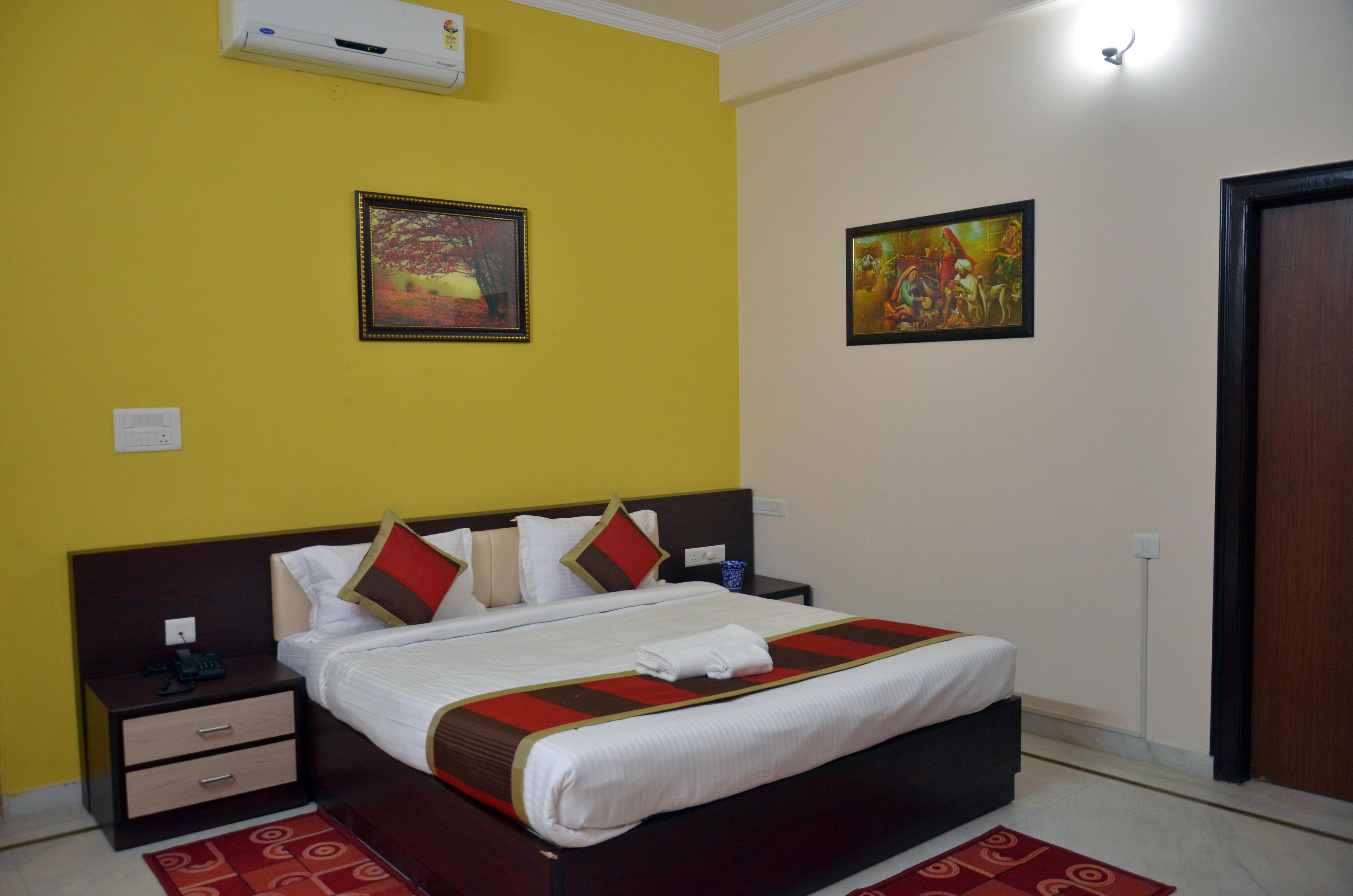 Jaipur Homestay - Tap to explore photos