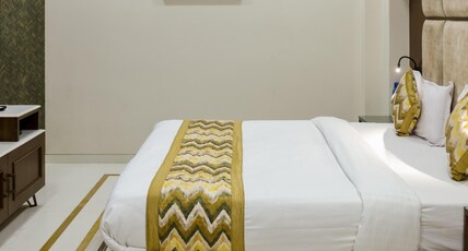 Vrinda Hotel Room Type - Royal Club Class