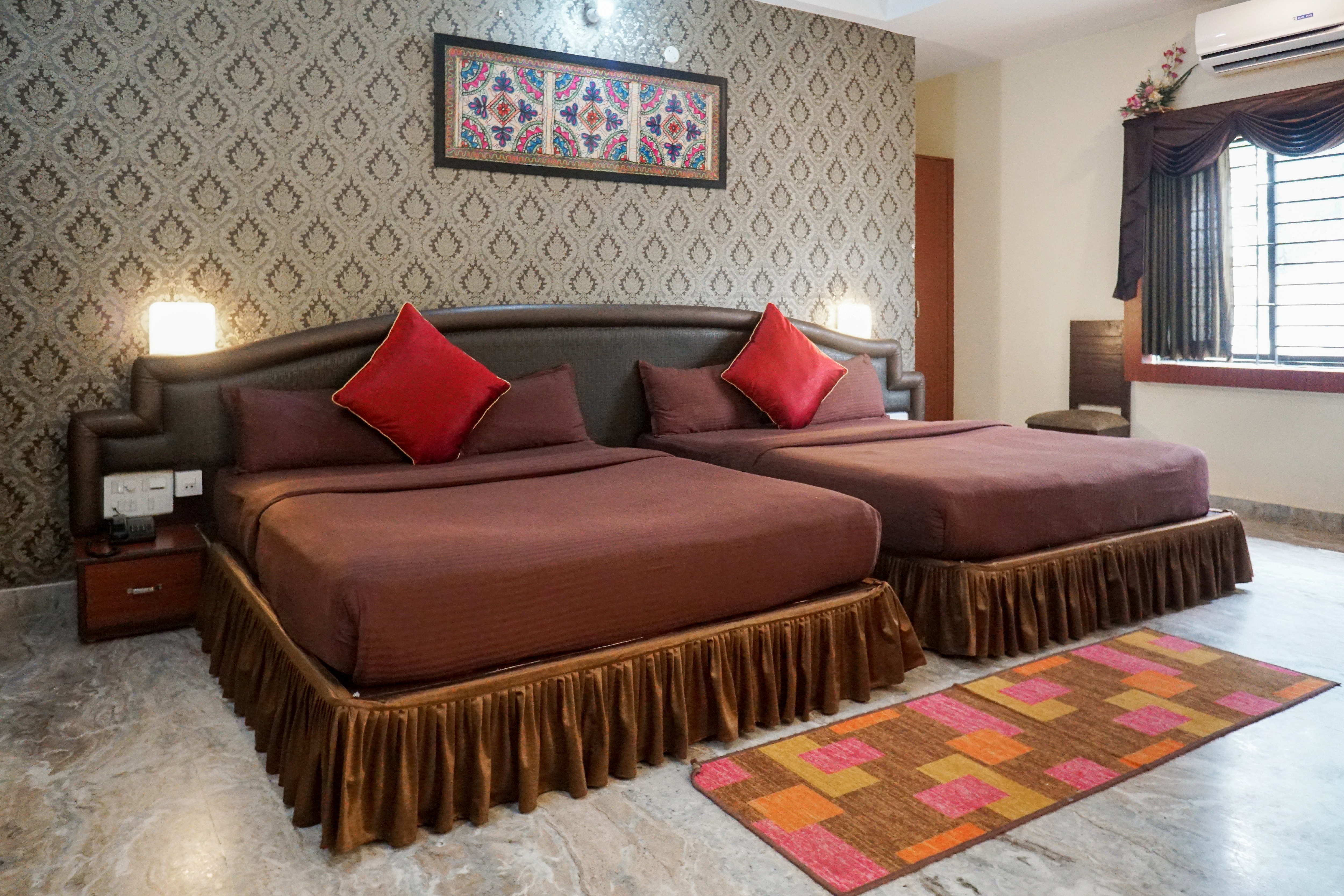 sai kripa inn - Tap to explore photos