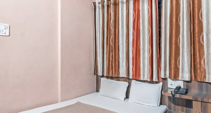 Hotel Sai Hariprasad Room Type - Standard Double Bed Room Non-A.C