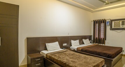 Kanchan Villa Room Type - Family AC Room (Triple Bed Room)