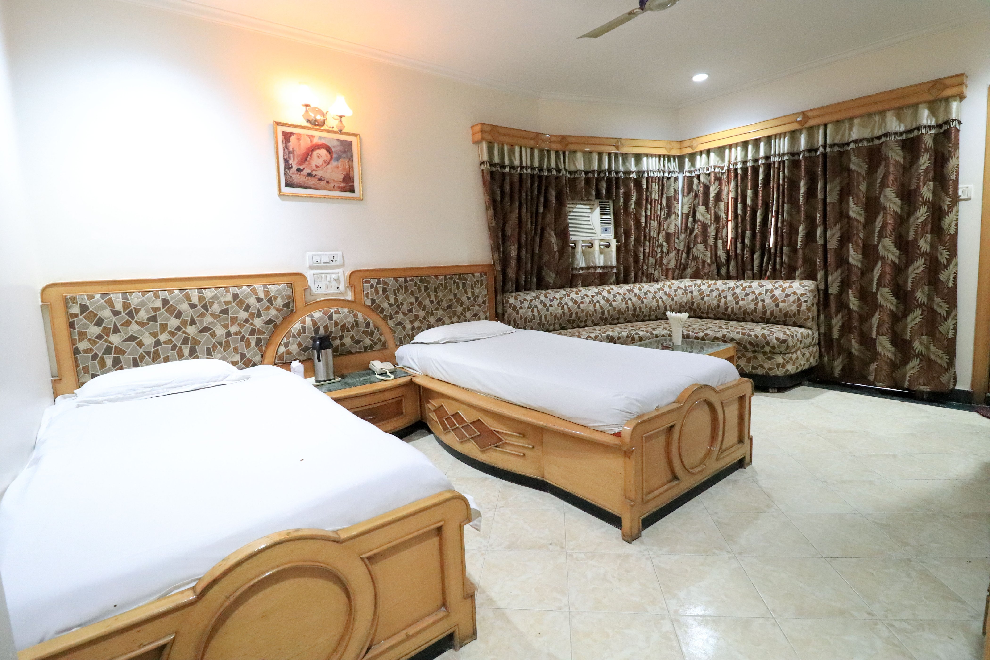 HOTEL SUDARSHAN - Tap to explore photos