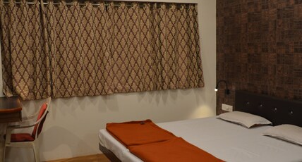 Hotel Kaanchan Room Type - Deluxe AC Room