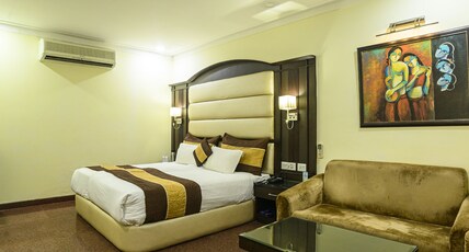 Hotel Blue Sapphire Room Type - Semi Suite with Work Desk Hotel Blue Sapphire Room Type - Semi Suite with Work Desk