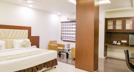 HOTEL GRAND MERIDIAN Room Type - Executive Room