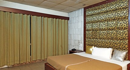 Hotel Panchwati Room Type - Royal Suite AC