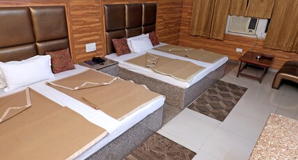 Hotel Panchwati Room Type - Family Room 4 Beded AC