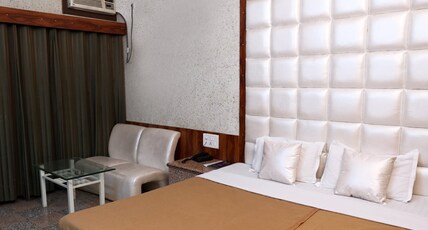 Hotel Panchwati Room Type - Deluxe AC