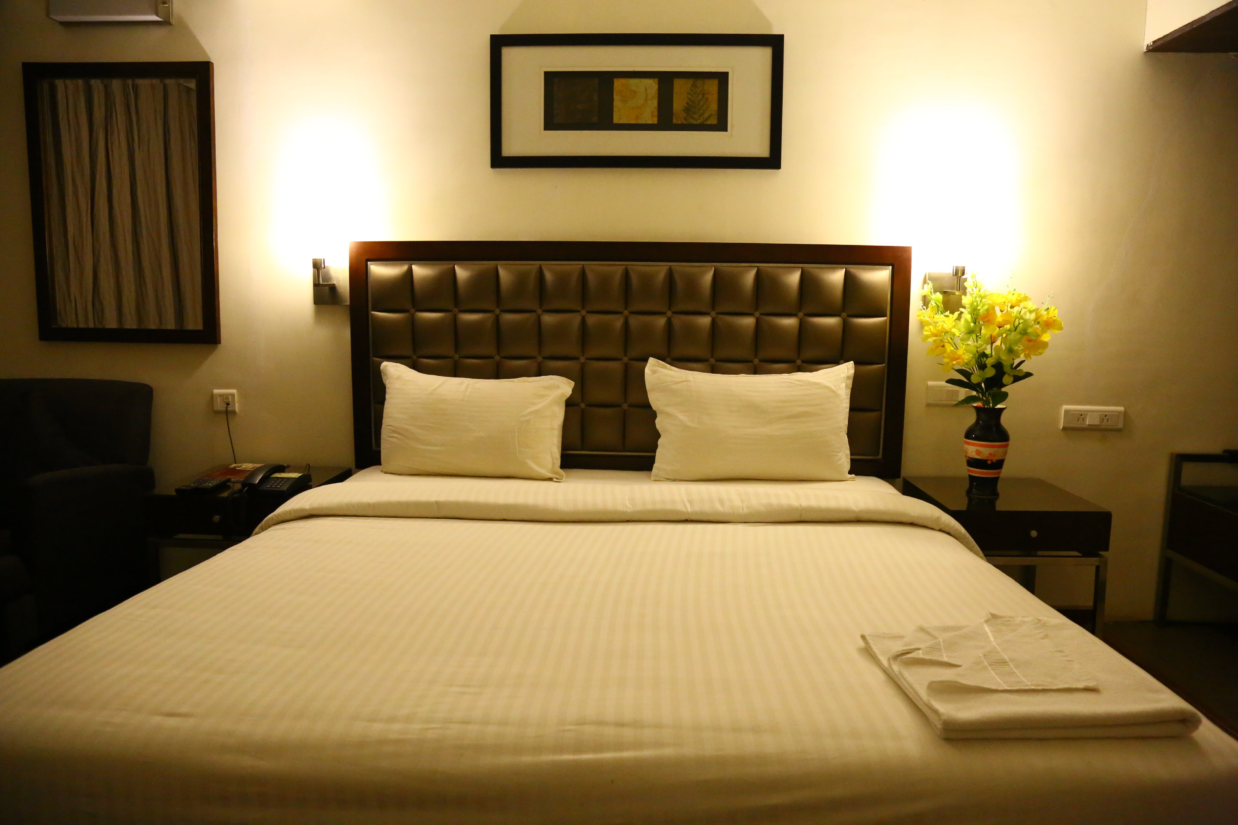 THE REGENCY HOTEL - Tap to explore photos