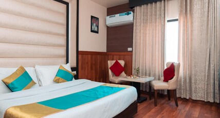 The Fern Residency Katra Room Type - Winter Green Room