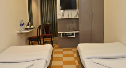 Hotel Himalaya Room Type - Budget room Hotel Himalaya Room Type - Budget room