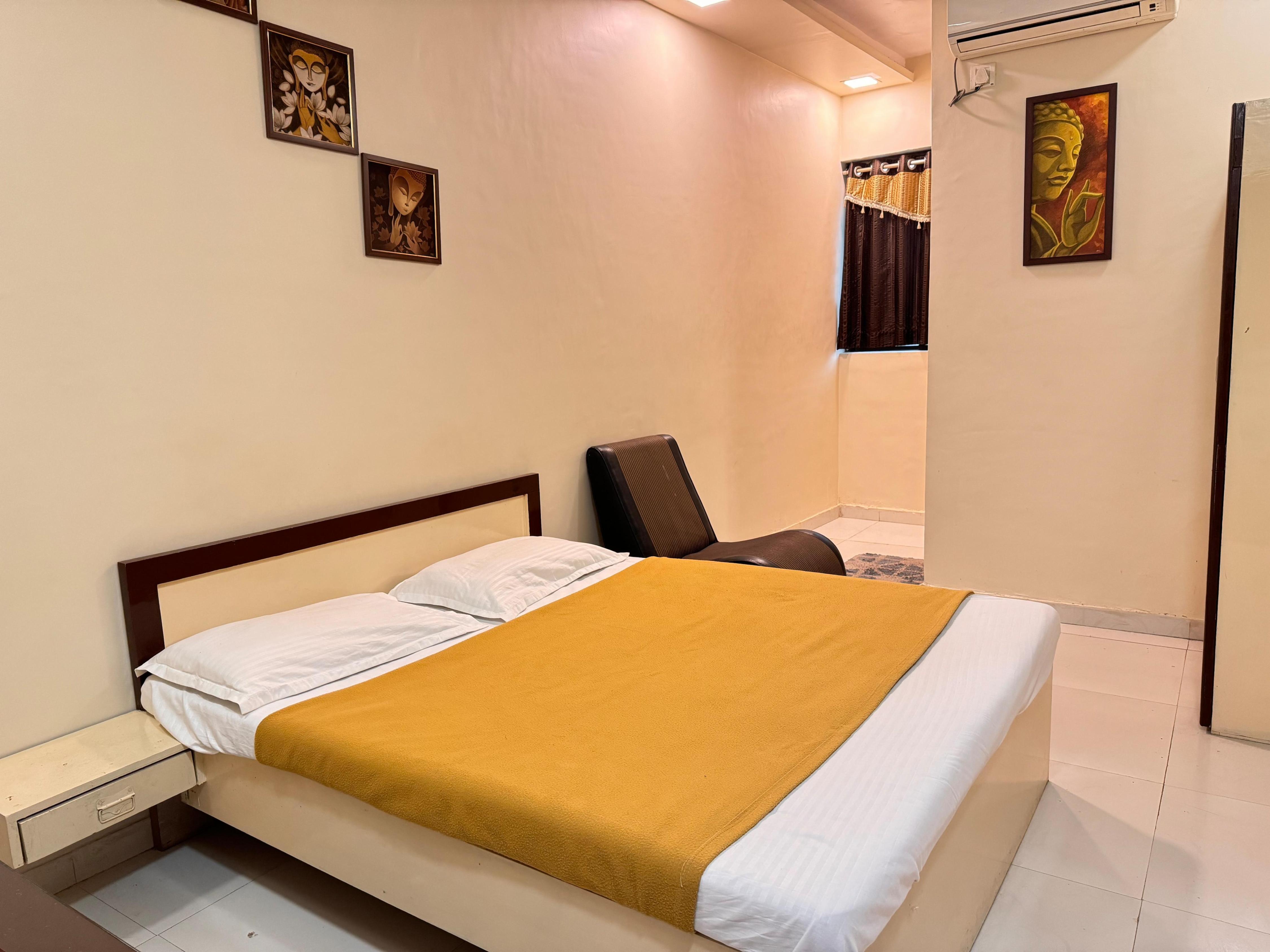 VIJAY PALACE GUEST HOUSE Room Type - Standard Non Ac Room