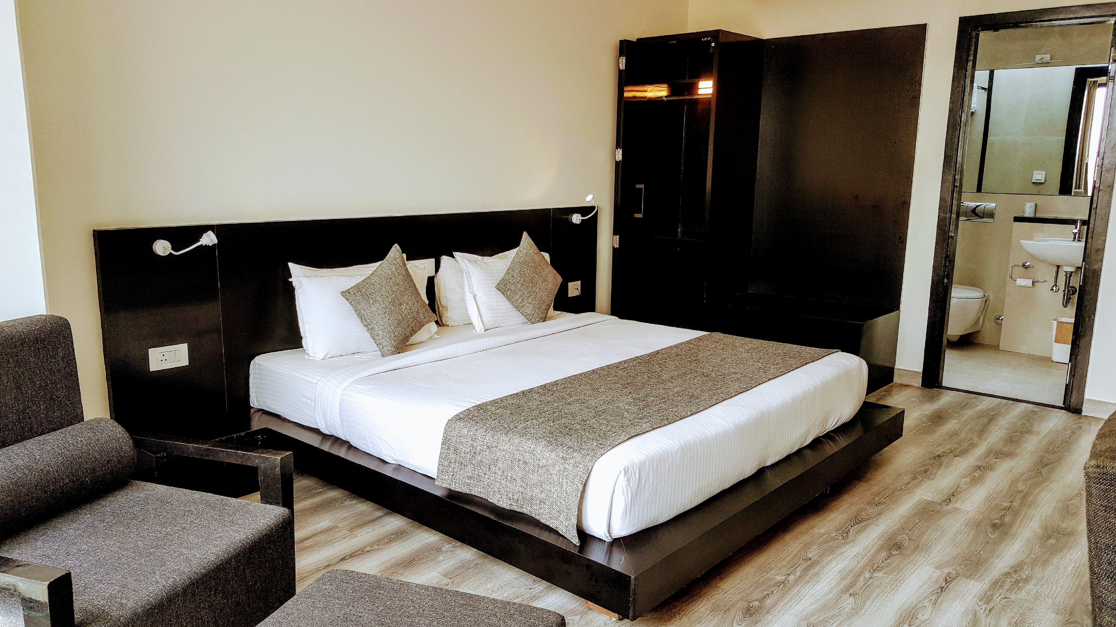 The Saneer Room Type - Deluxe room