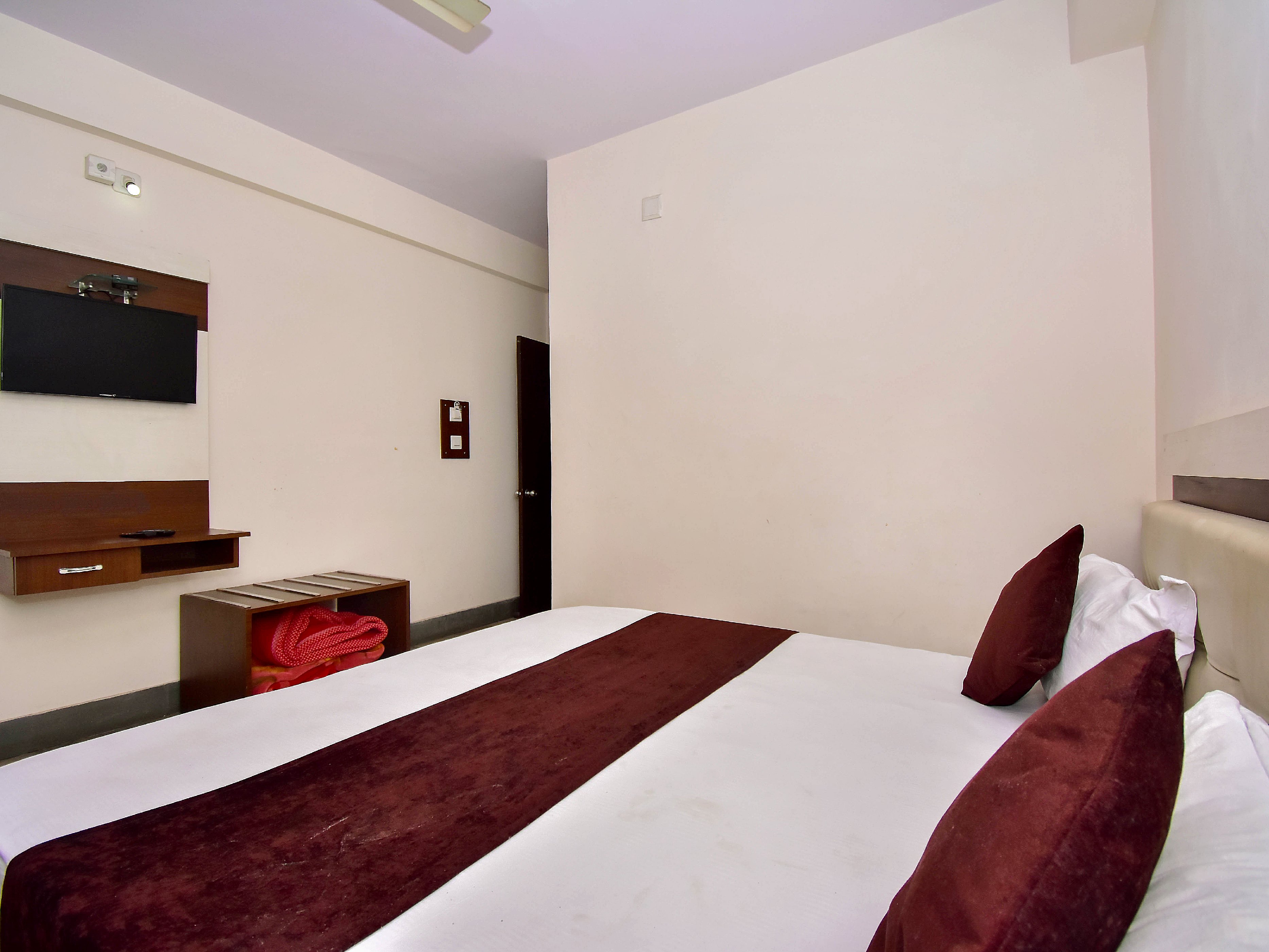 Hotel Vaidehi - Tap to explore photos