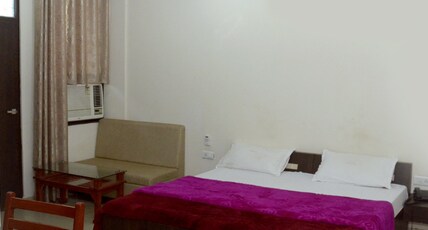Hotel kanha inn Room Type - DELUXE ROOM Hotel kanha inn Room Type - DELUXE ROOM