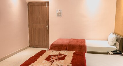 Hotel Roy's harbour Room Type - Deluxe Room