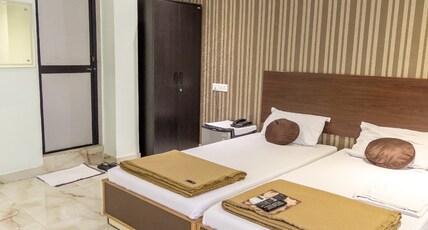 Hotel Relax Inn Room Type - Deluxe Room