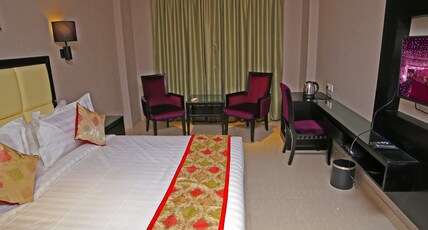 Hotel Royal Inn Room Type - Deluxe Room