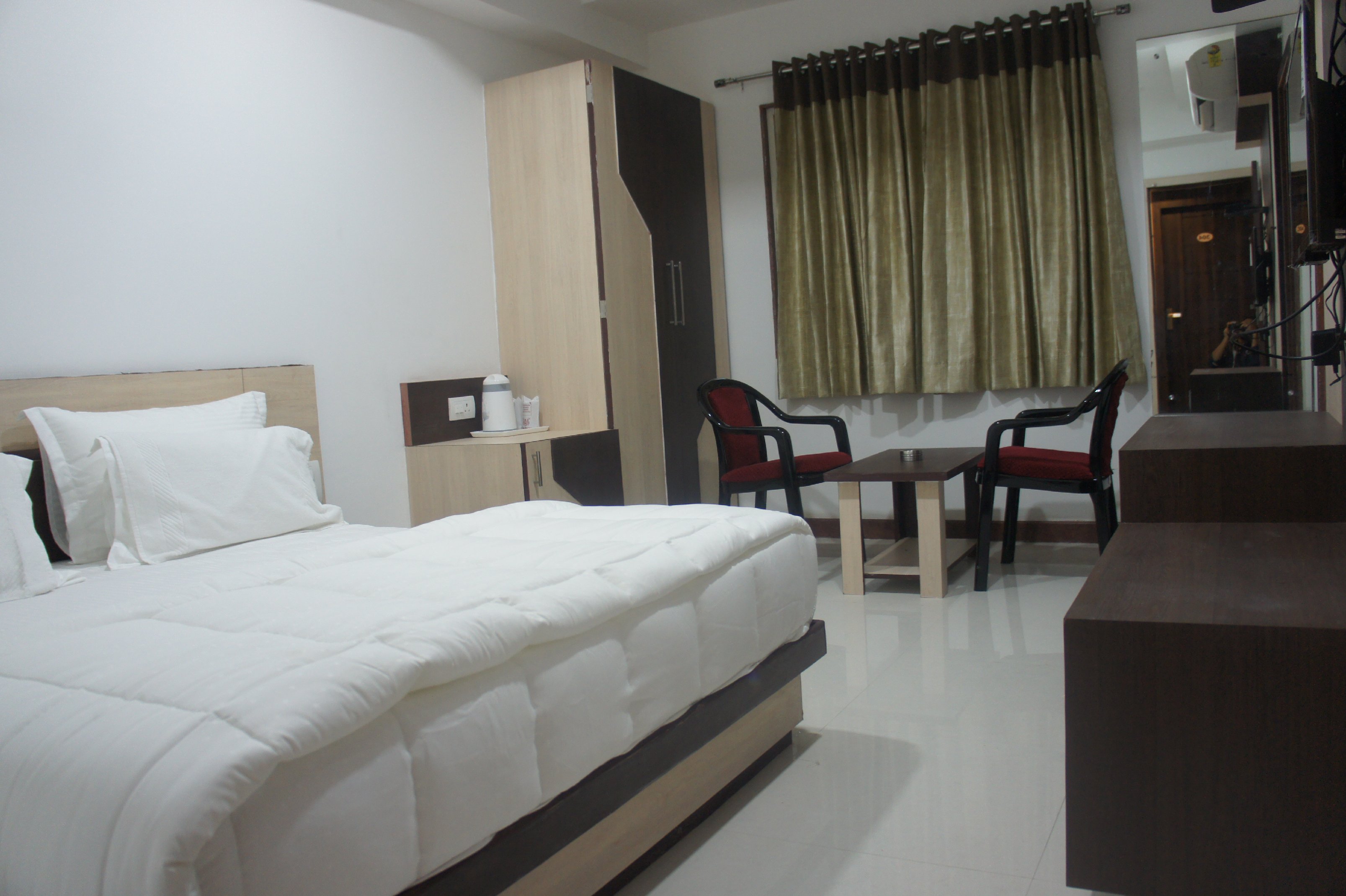 Hotel Mint Inn - Tap to explore photos