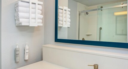 Hampton Inn Suites Port St Lucie, West Room Type - 2 QUEEN BED HEARING ACC
