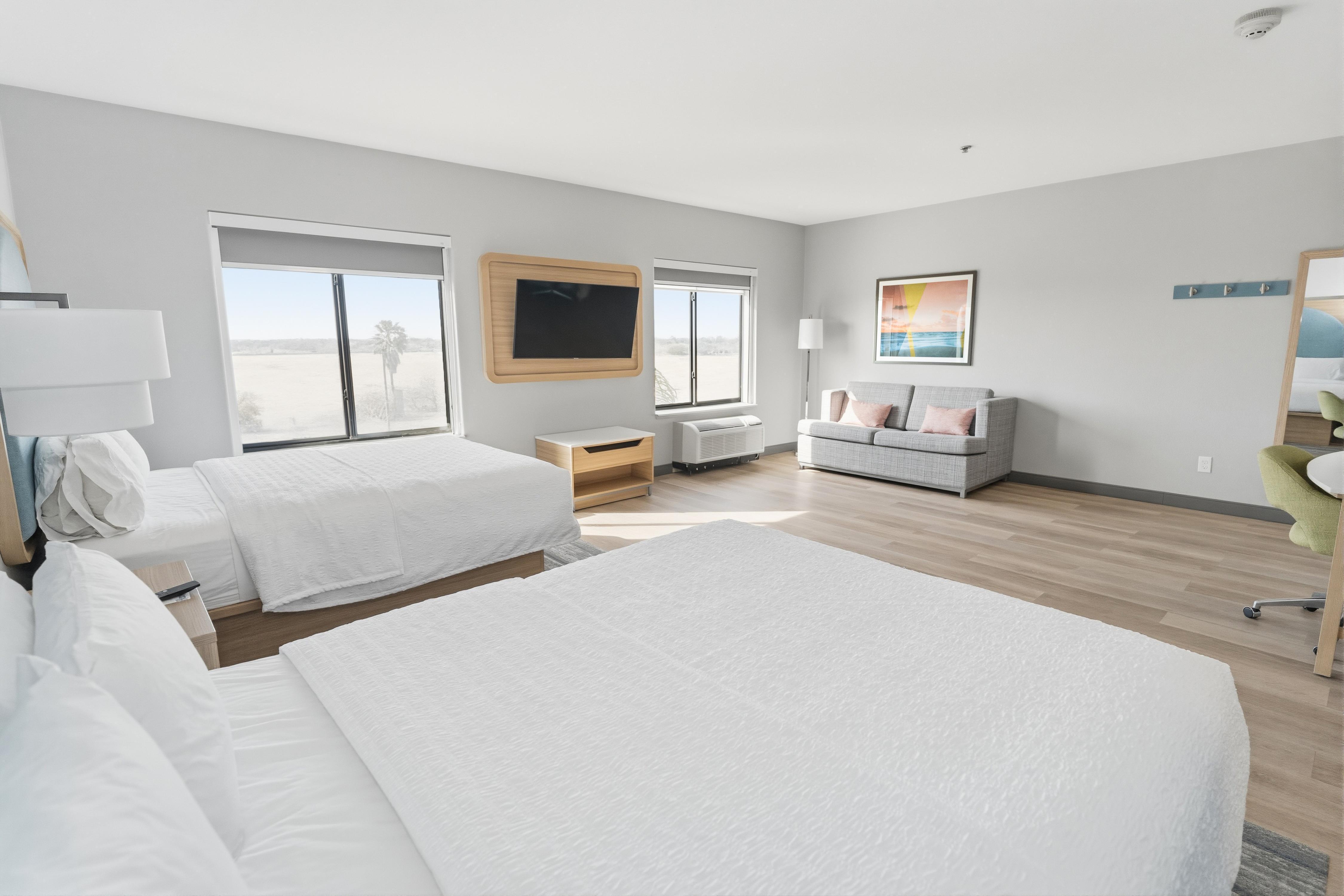 Hampton Inn & Suites by Hilton Pharr - Tap to explore photos