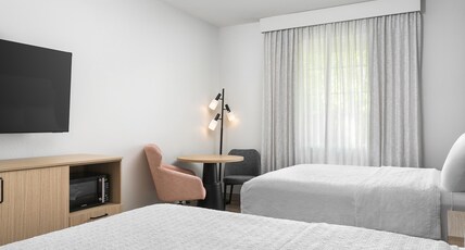 Hampton Inn by Hilton New Smyrna Beach Room Type - 2 QNS HEARING ACC NOSMOK