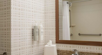 Hampton Inn by Hilton Thomson Room Type - 2QN MOB HEARING ACC TUB NS