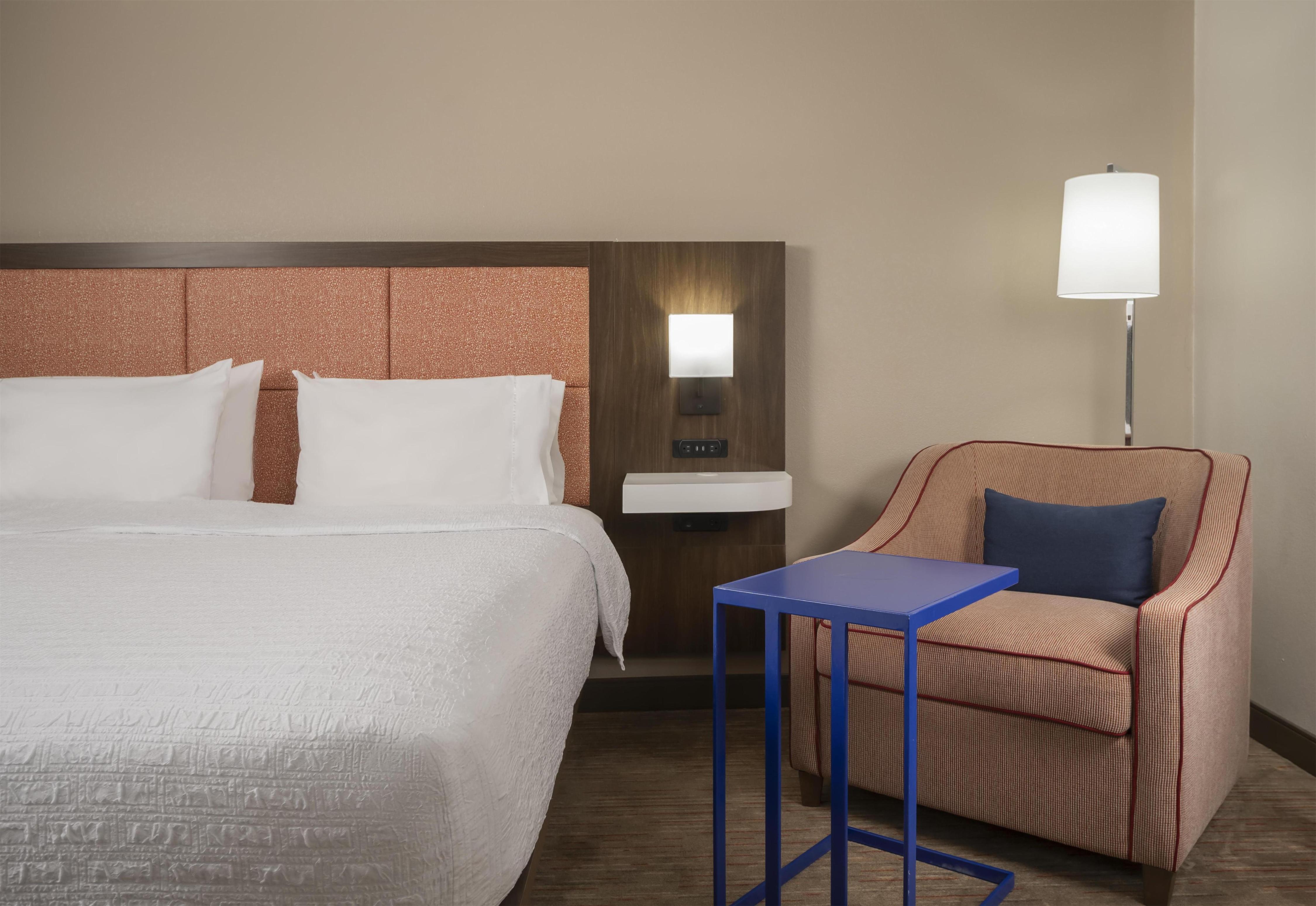 Hampton Inn & Suites Mansfield, TX - Tap to explore photos