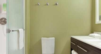 Home2 Suites by Hilton Seattle Airport Room Type - 1 KING 1BDRM SUITE