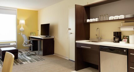 Home2 Suites by Hilton Seattle Airport Room Type - 1KG ACC RI SHWR STE