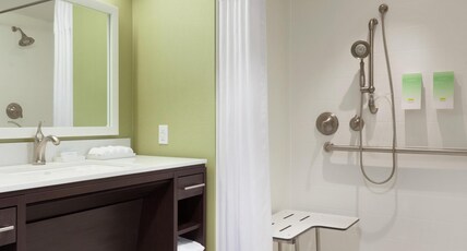 Home2 Suites by Hilton Seattle Airport Room Type - 1K HR MB RI SHWR SUITE