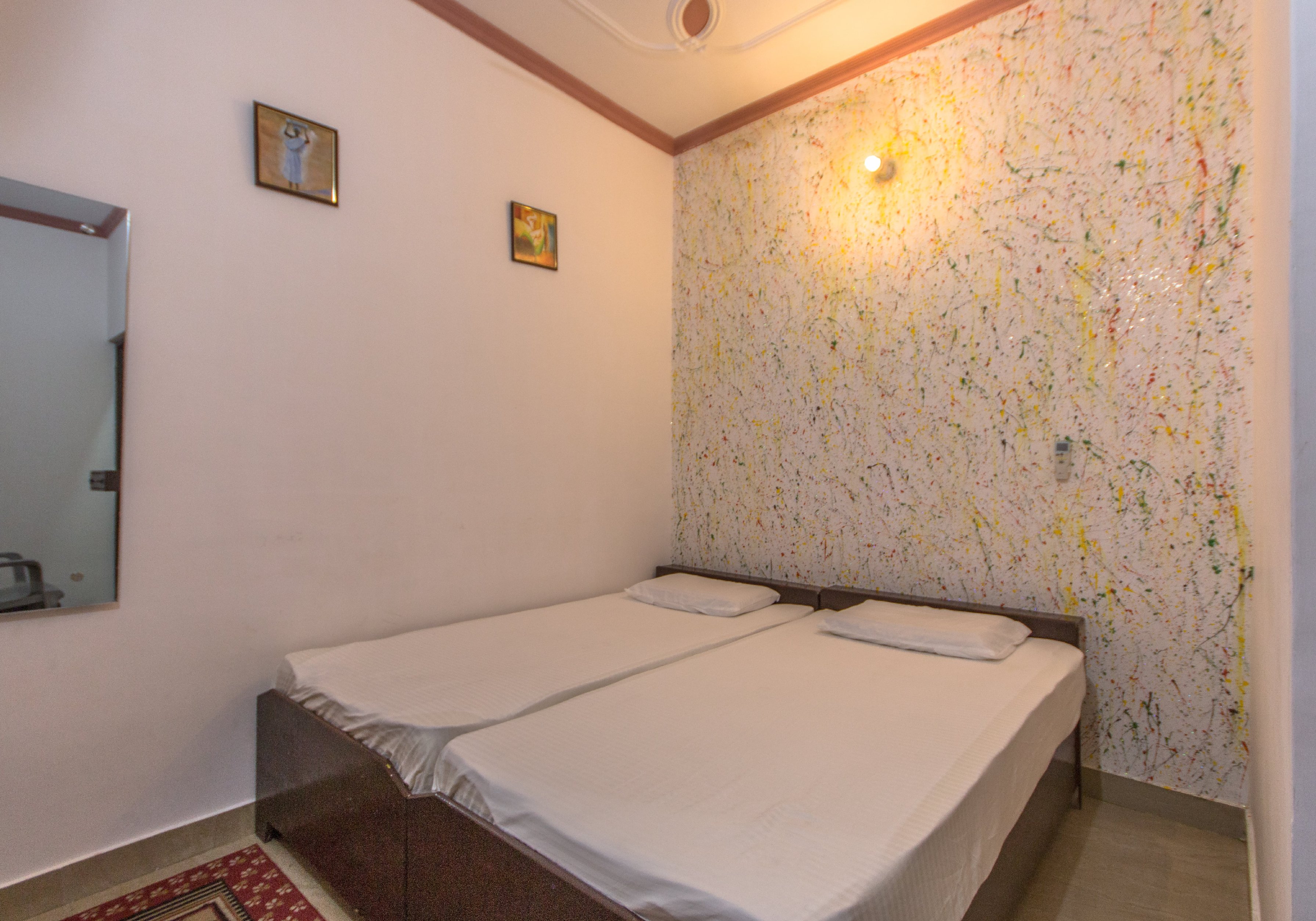 Friends Guest house And Hostel Room Type - Standard double bed room