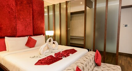 Roopa Elite Room Type - Ruby with Balcony