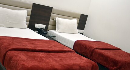 Hotel Janta Inn Room Type - CLASSIC DELUXE AC