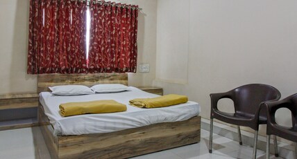 HOTEL RITISH Room Type - AC Room